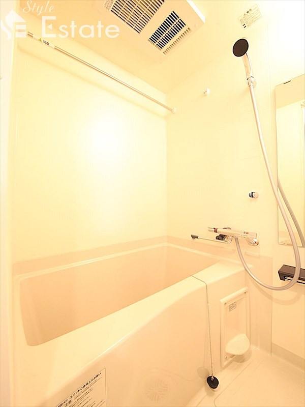 バス・シャワールーム　バスルーム