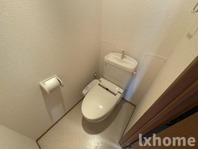 トイレ　トイレもきれいです