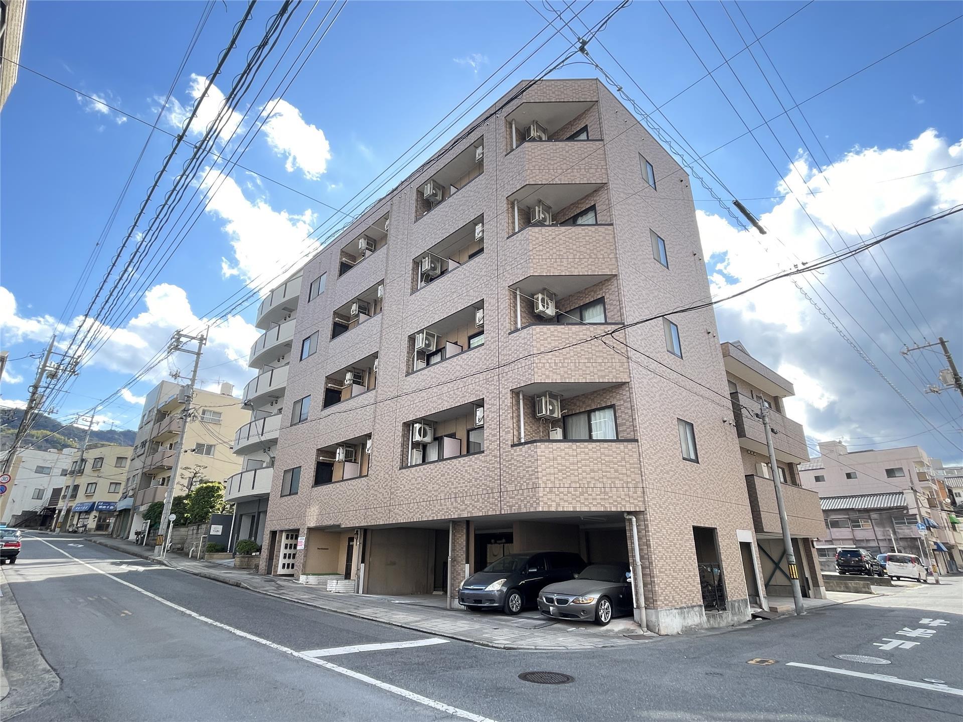 建物外観　2001年築　ピア本町