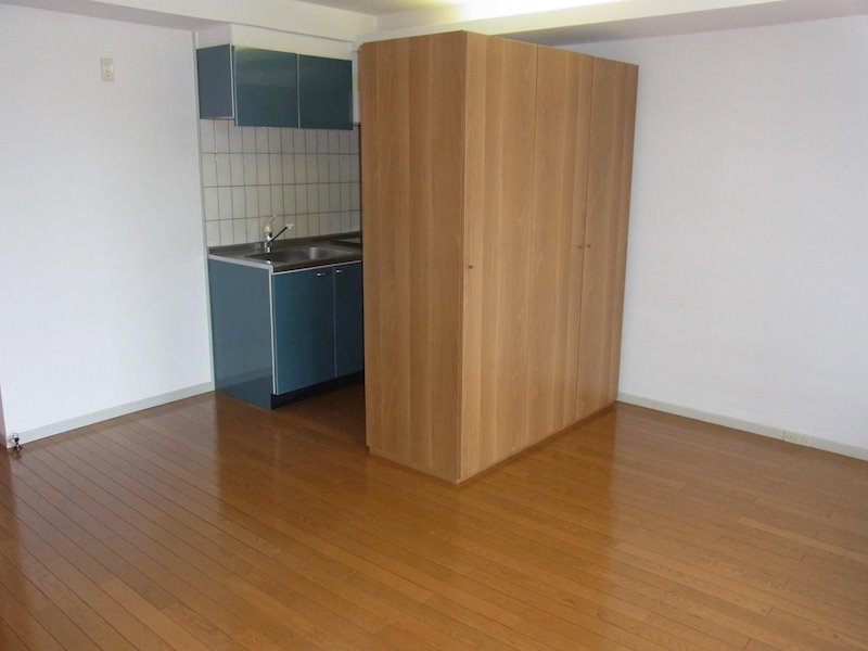 居室・リビング　※同建物別室写真