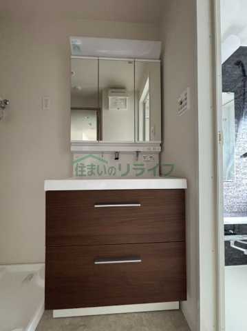 洗面設備　別部屋の参考写真です