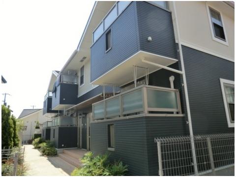 建物外観　TV付きインターホンついてます♪