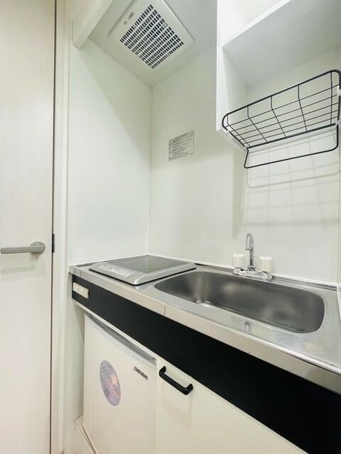 キッチン　火を使わず安心でお掃除も簡単なＩＨコンロ１口付です♪