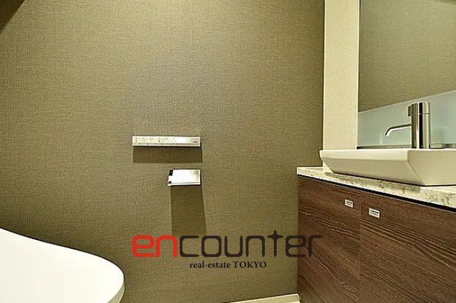 トイレ　※同マンション別室参考写真