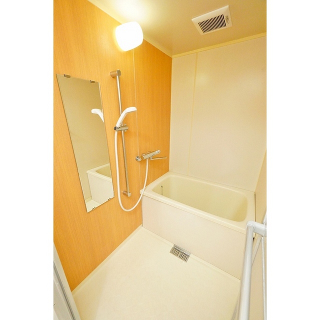 バス・シャワールーム　バスルーム