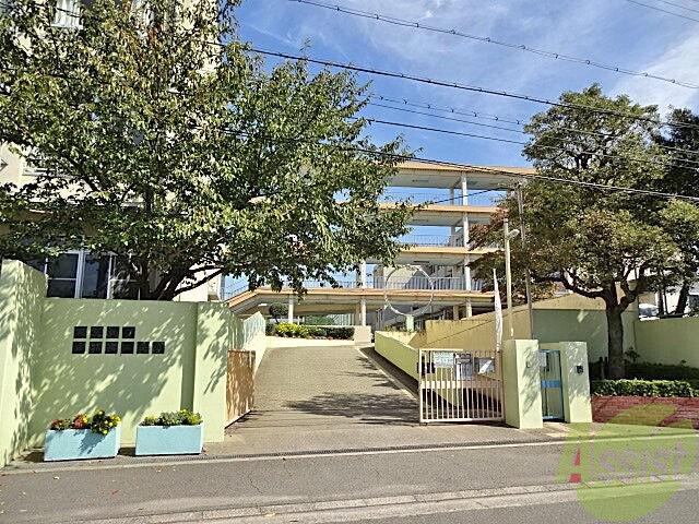 中学校　豊中市立第十八中学校（中学校）まで386m