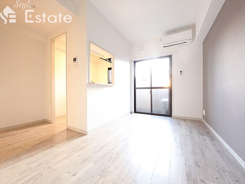 居室・リビング　内装