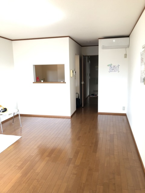 居室・リビング　★明るいフローリングのお部屋です★