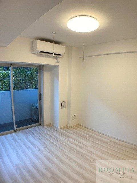 居室・リビング　※同タイプの別のお部屋です。