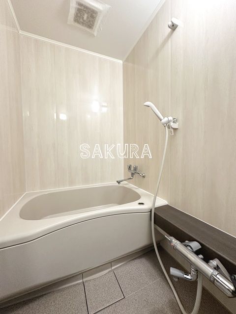 バス・シャワールーム　日々の疲れを癒すお風呂です♪