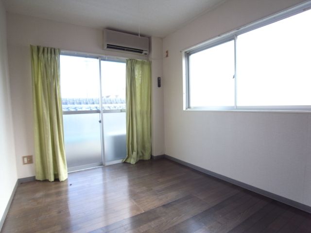 居室・リビング　洋室