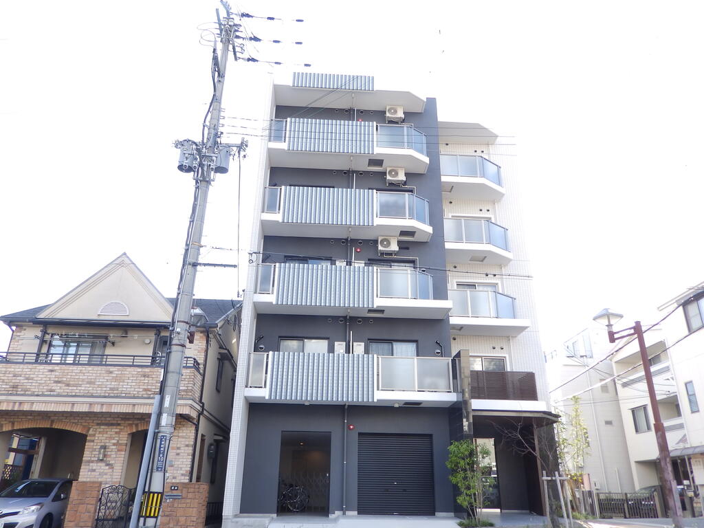 建物外観　2022年9月完成