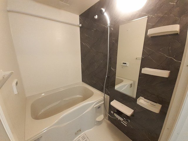 バス・シャワールーム　日々の疲れを癒すお風呂付です