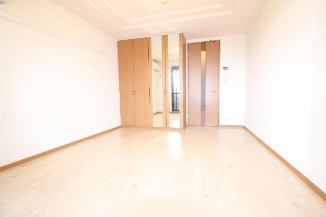 居室・リビング　室内