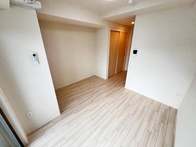 居室・リビング　同物件、別号室の写真