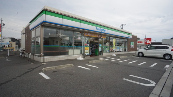 コンビニ　ファミリーマート鈴鹿南玉垣町店（コンビニ）まで510m