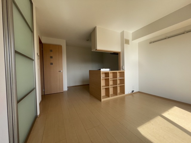 居室・リビング　別部屋参考写真です