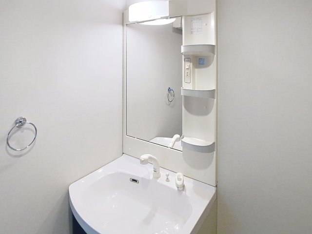 洗面設備　掲載写真はモデルルームを掲載しております。実際のお部屋と仕様