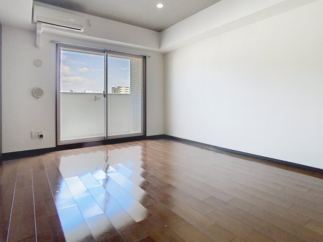 居室・リビング　掲載写真はモデルルームを掲載しております。実際のお部屋と仕様