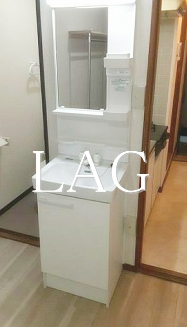 洗面設備　洗面台です。