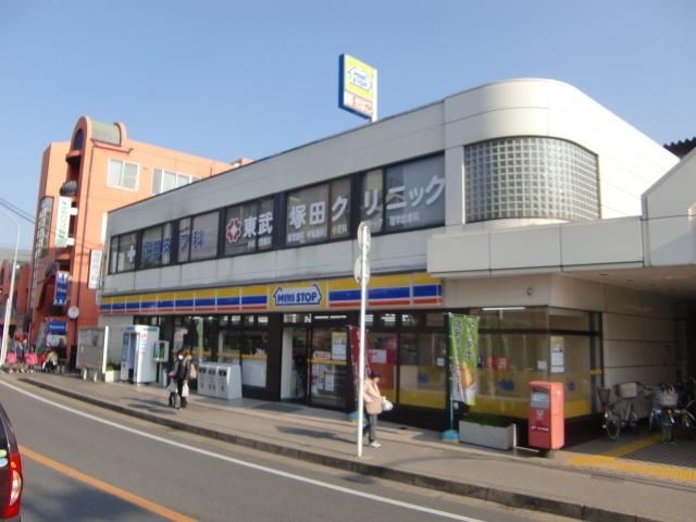 コンビニ　ミニストップ（コンビニ）まで740m