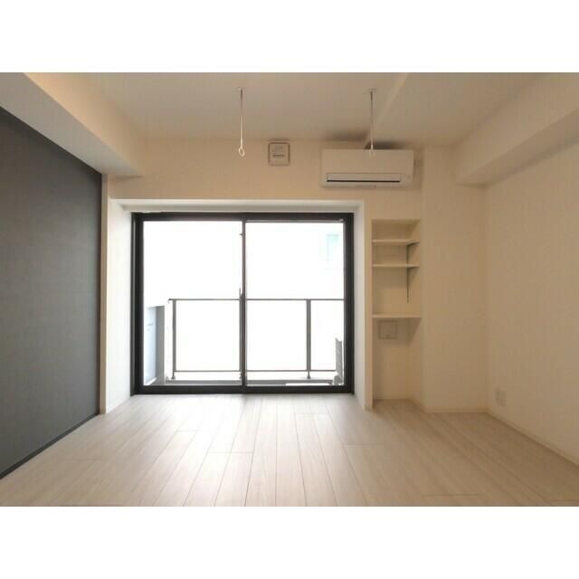 居室・リビング　※別部屋参考写真