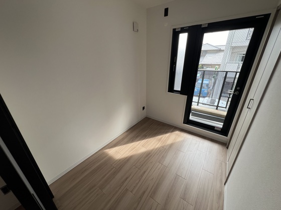 居室・リビング　※別部屋の写真です