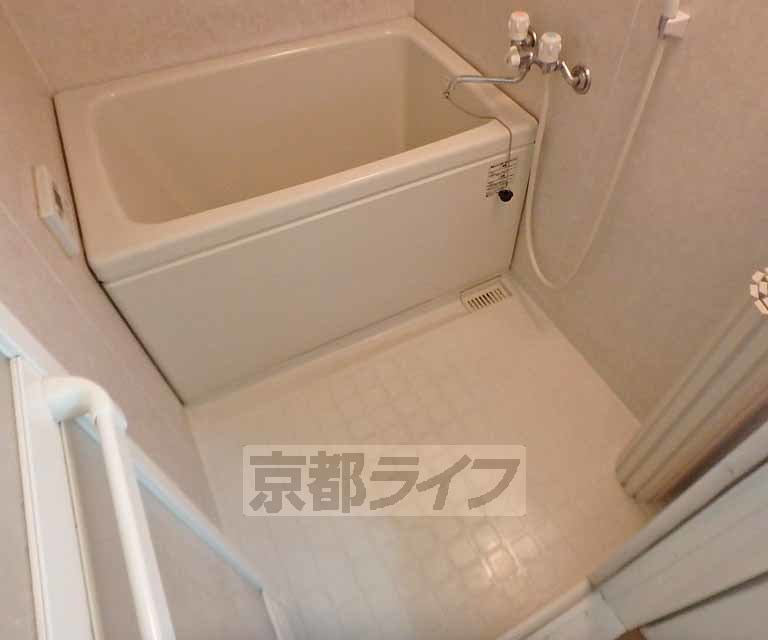 バス・シャワールーム　一日の疲れを癒すバスルーム