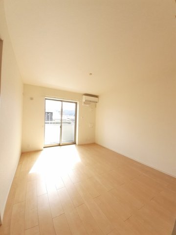 居室・リビング　ゆったり過ごせる居間です