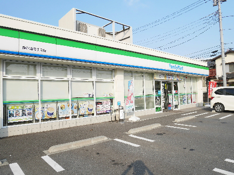 コンビニ　ファミリーマート 南花畑四丁目店（コンビニ）まで408m