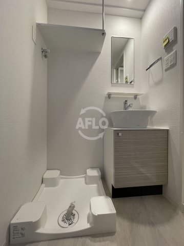 洗面設備　エスリードレジデンス大阪難波　洗面所