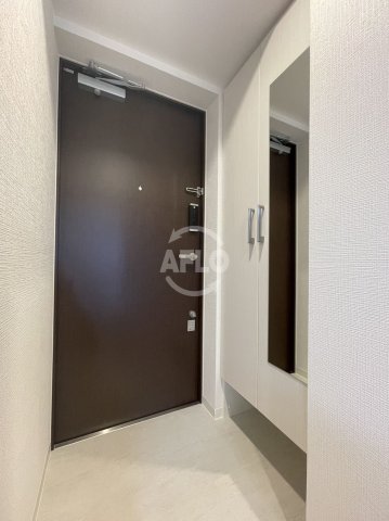 玄関　エスリードレジデンス大阪難波　玄関