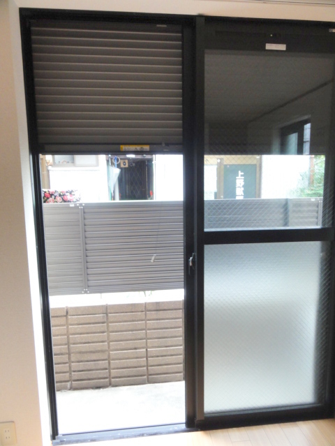 セキュリティ　防犯シャッター