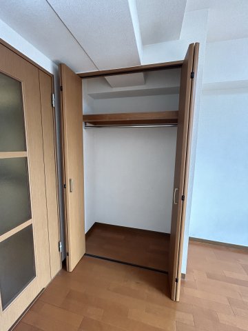 収納　ロジェ今福鶴見　クローゼット