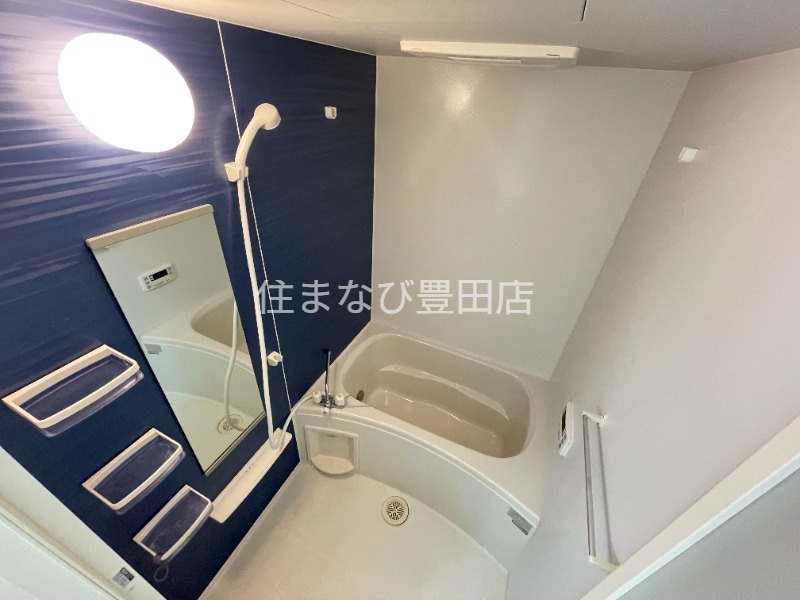 バス・シャワールーム　同型別部屋写真