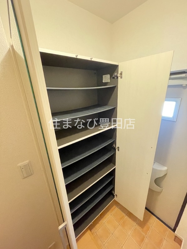 収納　同型別部屋写真