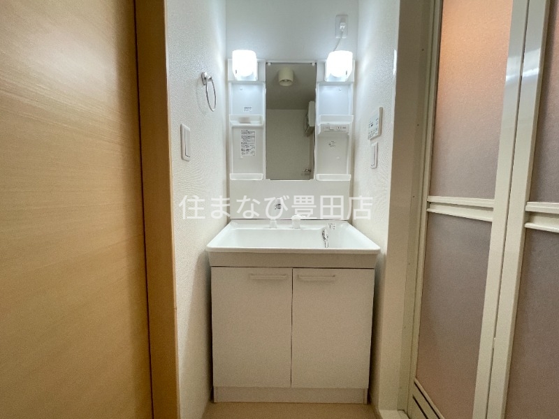 洗面設備　同型別部屋写真