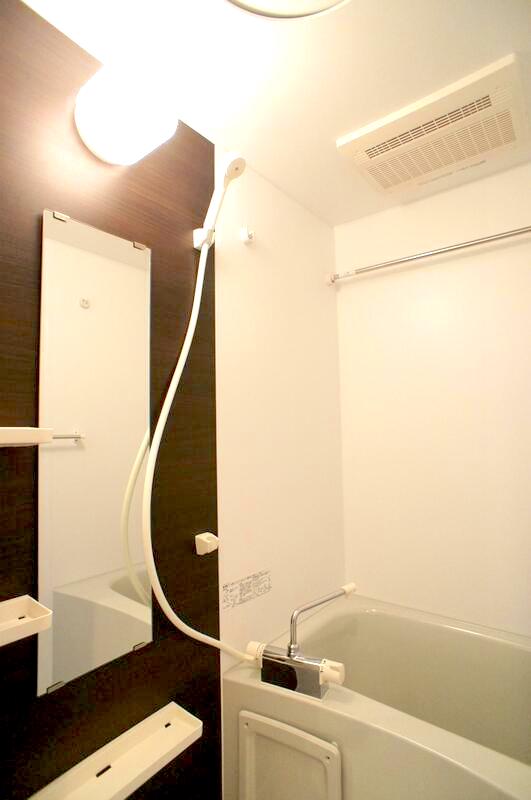 バス・シャワールーム　浴室