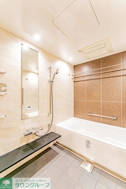 バス・シャワールーム　※写真は同タイプ住戸です。