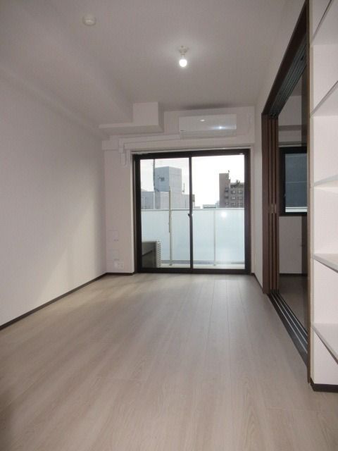 居室・リビング　参考・現況優先