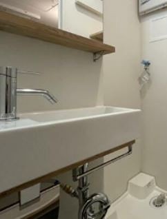 洗面設備　※同仕様写真含む