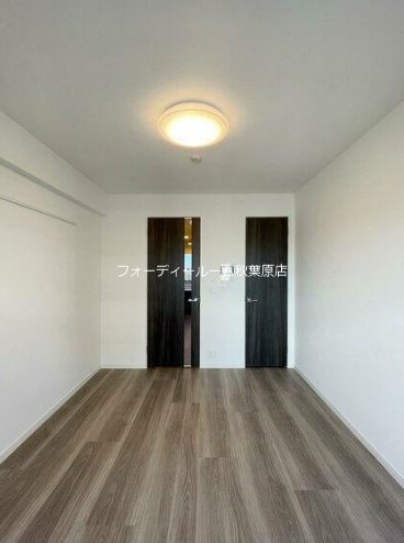 居室・リビング　別号室参考写真