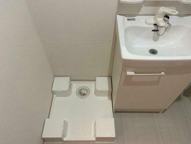 洗面設備　同仕様