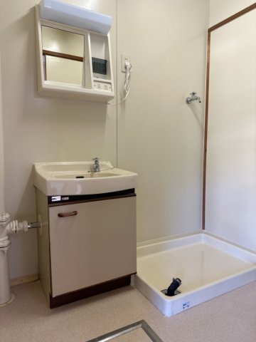 洗面設備　写真は反転のお部屋のものです