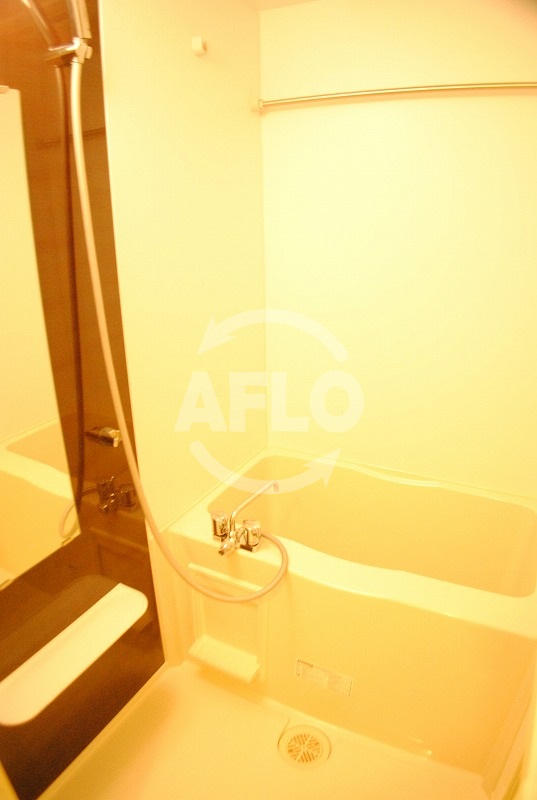 バス・シャワールーム　エスリード阿波座サウスプレイス　浴室