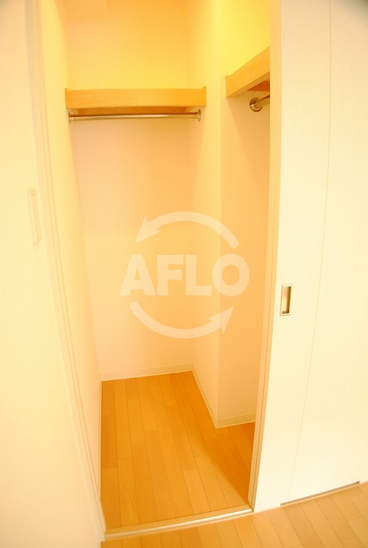 収納　エスリード阿波座サウスプレイス　クロゼット