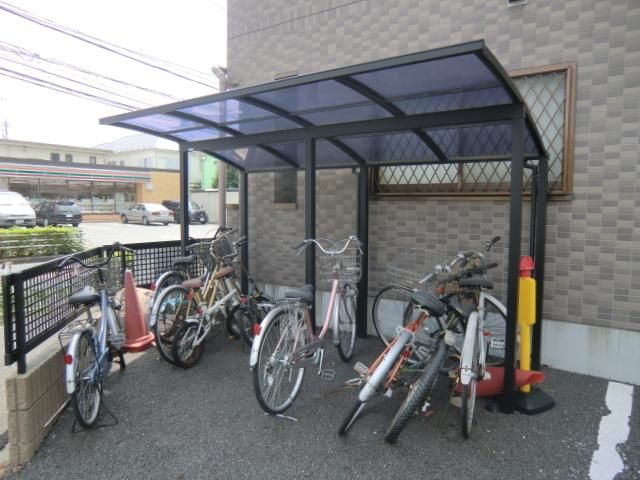 その他共有部分　屋根付駐輪場