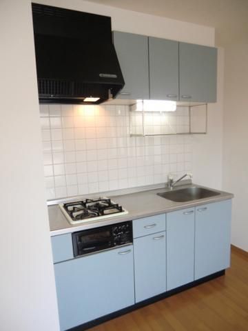 キッチン　2口システムキッチン完備