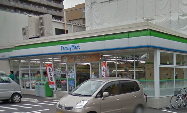 コンビニ　ファミリーマート 博多東住吉店（コンビニ）まで157m