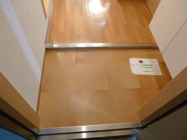 玄関　2015年撮影※現況を優先いたします。